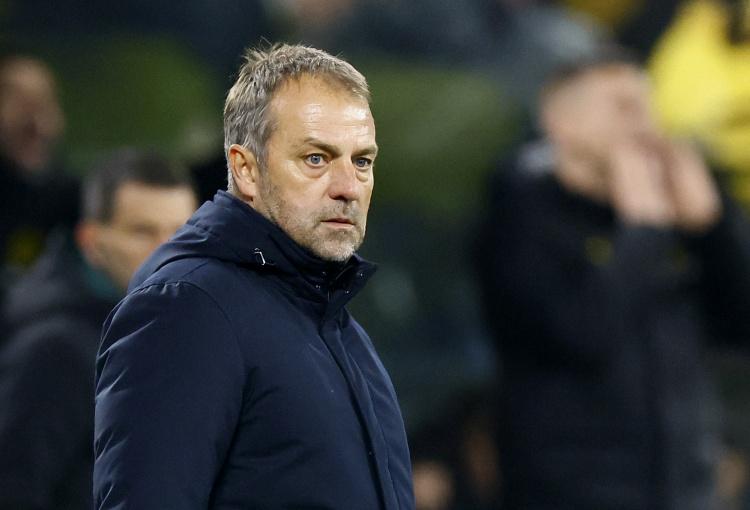 使得卡萨多, 马卡报, 首秀 使得卡萨多, 马卡报, 首秀