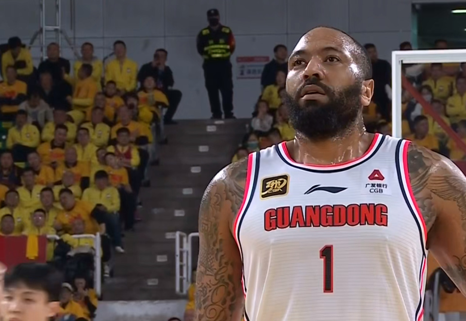 与吉伦沃特, 奎因与麦考 与吉伦沃特, 奎因与麦考